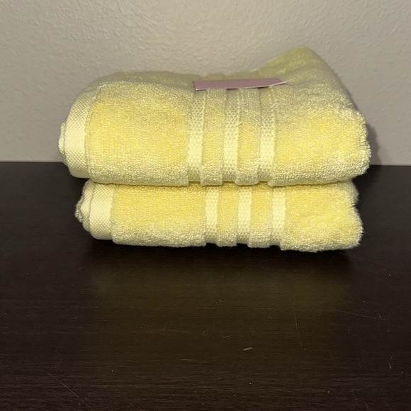 NWT Kate Spade ♠️ hand towels set of 2 - Picture 2 of 5